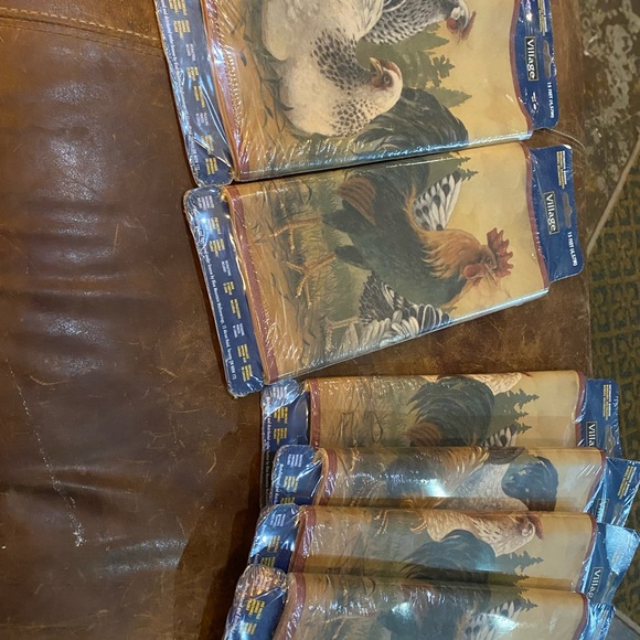 Rooster & hens border! Farm Fresh! Never used! - Picture 3 of 4